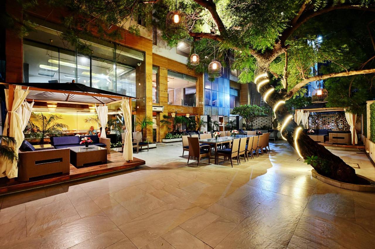 Quality Inn Gurgaon Exteriör bild