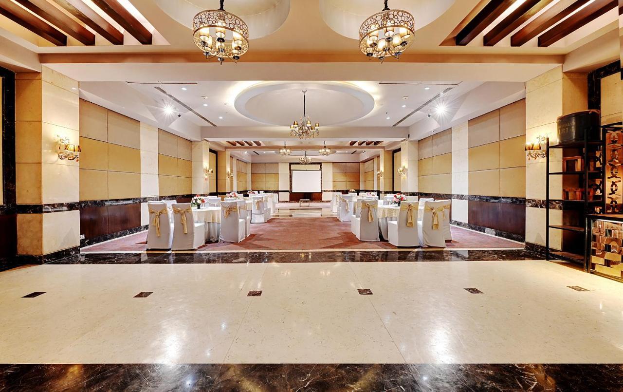 Quality Inn Gurgaon Exteriör bild