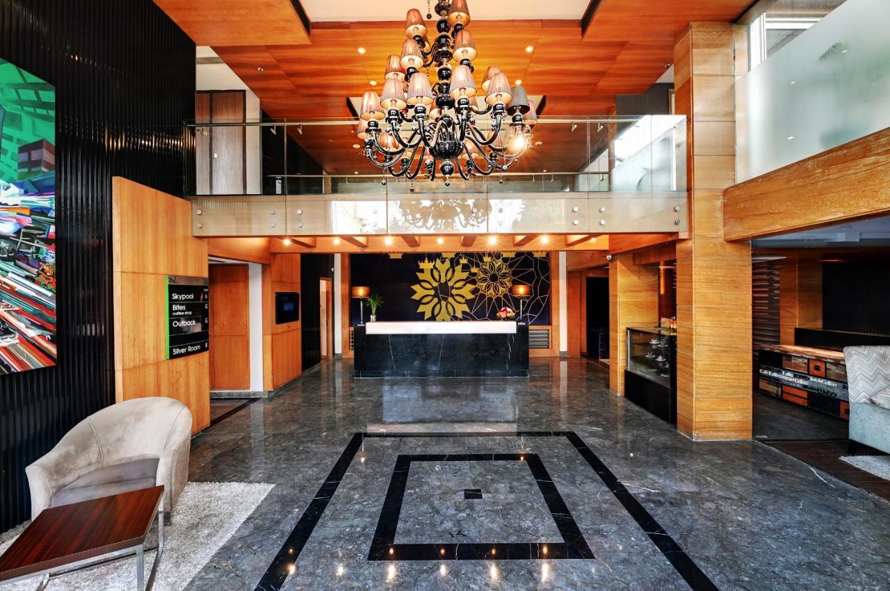 Quality Inn Gurgaon Exteriör bild