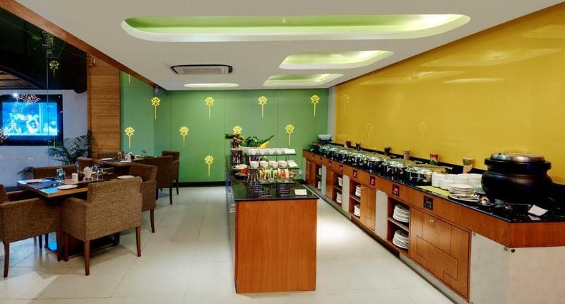 Quality Inn Gurgaon Exteriör bild